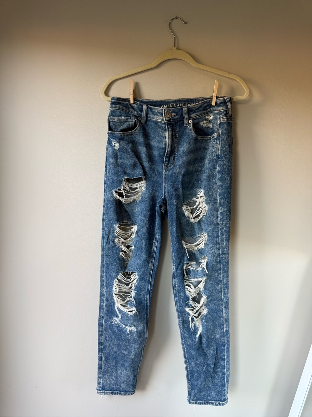 American Eagle Outfitters Ripped Skinny Jeans in Blue Wash